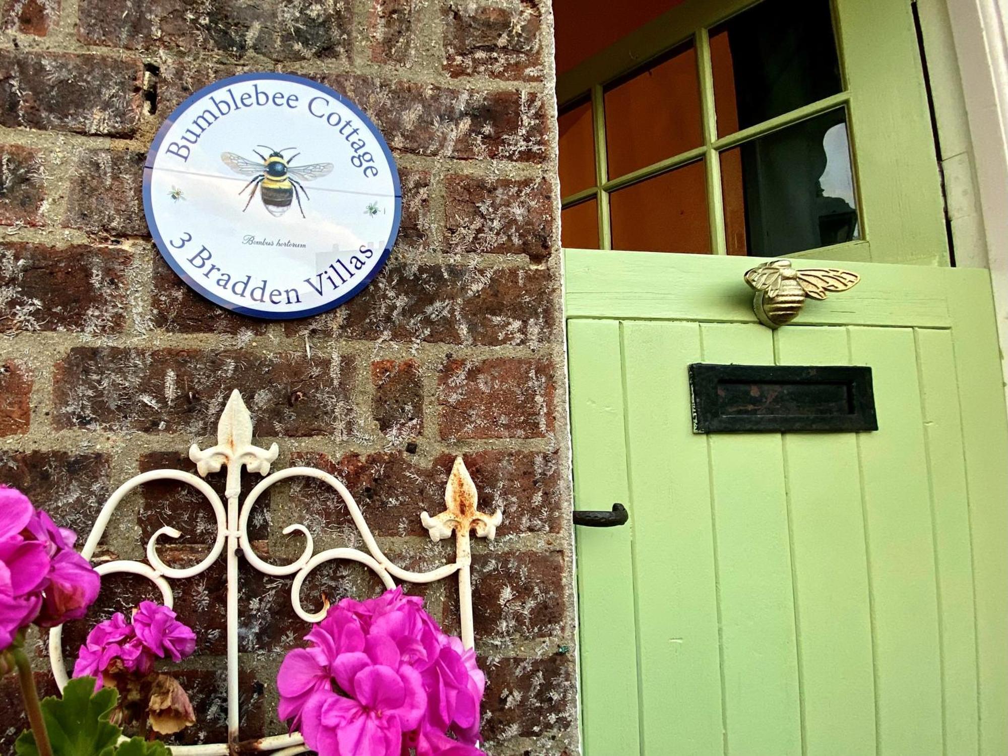 Bumblebee Cottage - Cosy Cottage In Area Of Outstanding Natural Beauty Hemel Hempstead Esterno foto