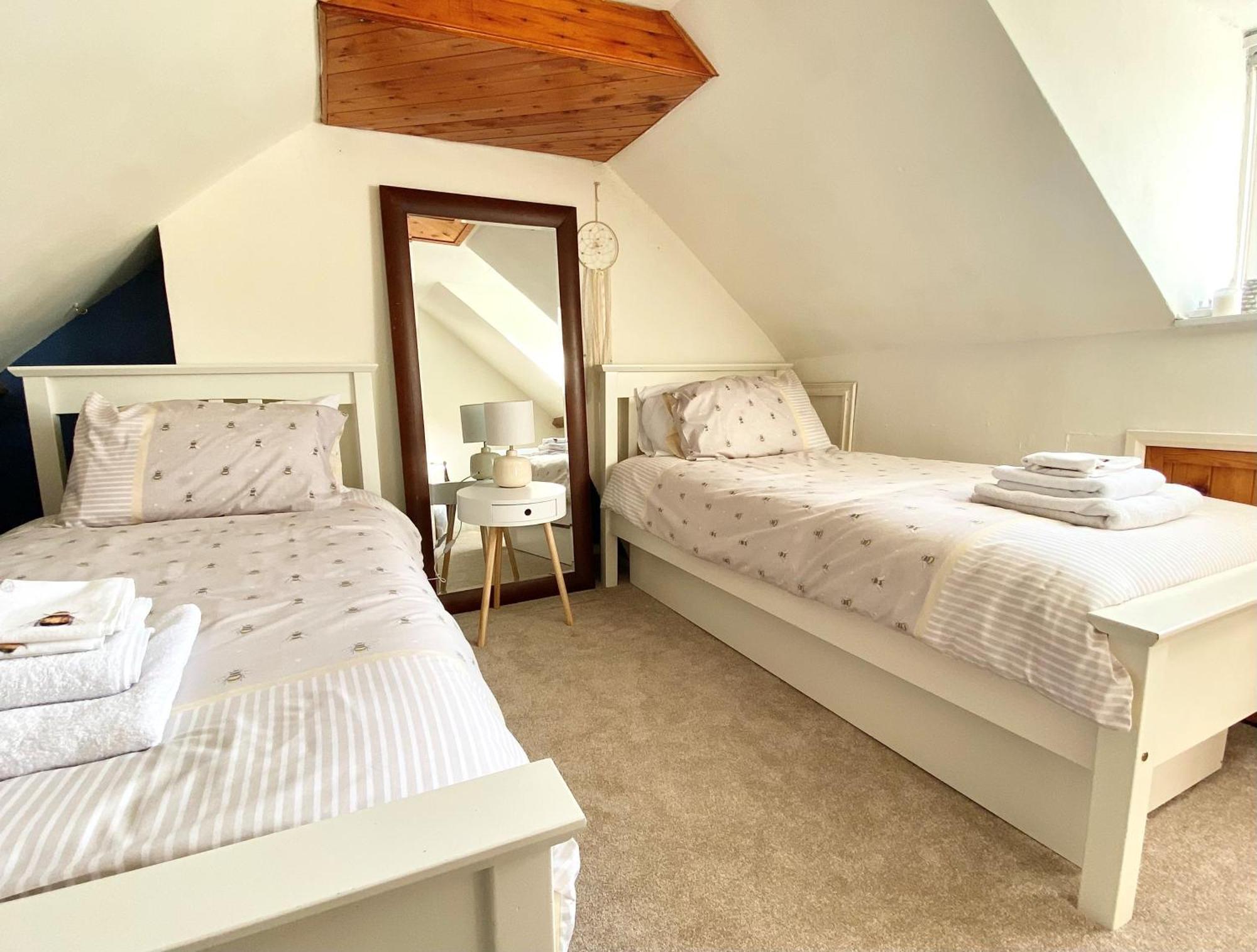 Bumblebee Cottage - Cosy Cottage In Area Of Outstanding Natural Beauty Hemel Hempstead Esterno foto